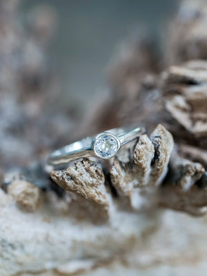 7 Natural Gemstones That Look Like Diamonds